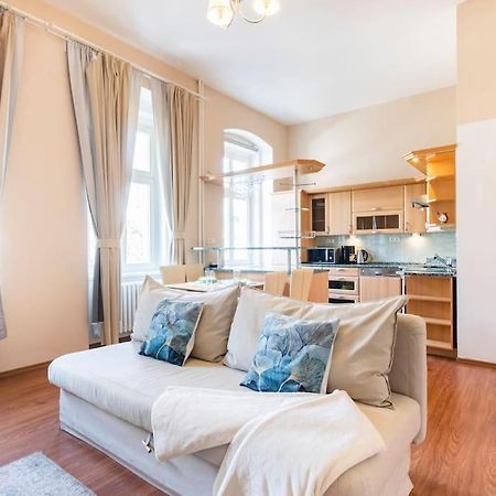 Apartment Termal Karlovy Vary Esterno foto